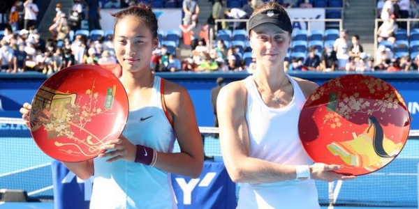 郑钦文1-2不敌斯瓦泰克 无缘WTA500圣迭戈站八强