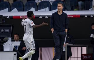 阿斯报：阿隆索离任皇马17人发文告别 维尼修斯等7人未表态