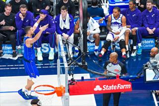 NBA常规赛-克莱26+6 独行侠144-123击败老鹰