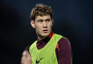 拜合拉木：从拾荒少年到国脚，哥哥放弃梦想托起他的足球路