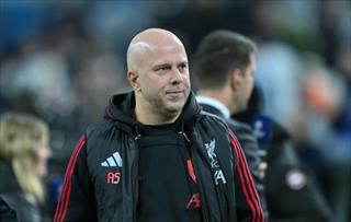 ESPN：斯洛特面临下课危机 阿隆索有望接任