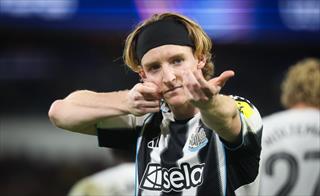 利物浦领跑戈登争夺战，纽卡要价9500万镑