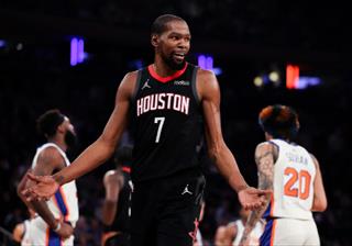 尼克斯末节18分逆转火箭,布伦森决胜连得4分