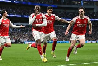 阿森纳4-1大胜热刺，双杀对手多赛一场领跑英超