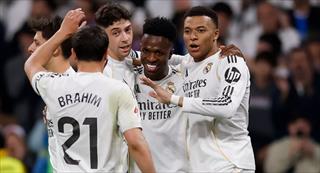 皇马跟队确认：姆巴佩左膝受伤，却检查了右膝