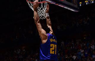 NBA常规赛！约基奇三双，掘金125-123险胜太阳