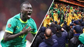 塞内加尔巴黎展示非洲杯奖杯 无视非足联改判裁决