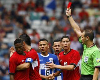 世界杯新规：遮嘴挑衅将直接红牌驱逐