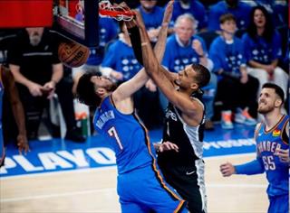 NBA西决：文班亚马22分，马刺客场抢七击败雷霆闯进总决赛！