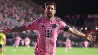 梅西双响助力迈阿密首胜MLS季后赛系列赛