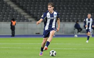 记者消息：莱比锡将与拜仁、多特展开竞争，全力争取签下柏林赫塔小将艾希霍恩