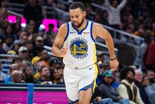 三分球领域的绝对王者！库里9+三分场次已达47次，超第二至第六名总和
