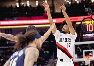 开拓者vs太阳前瞻：杨瀚森能否重获上场机会