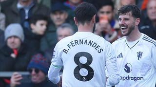 齐尔克泽两度建功助曼联逆转取胜水晶宫