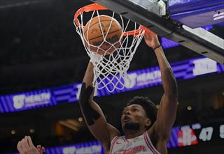 NBA常规赛前瞻：火箭VS国王 亚当斯出战成疑