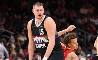 约基奇16中14三节砍下36分12板8助！掘金136-105大胜国王