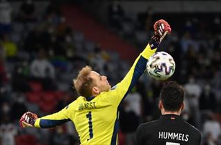 莱比锡门将古拉茨合同即将到期，球队总监接下来将与这位门将展开对话